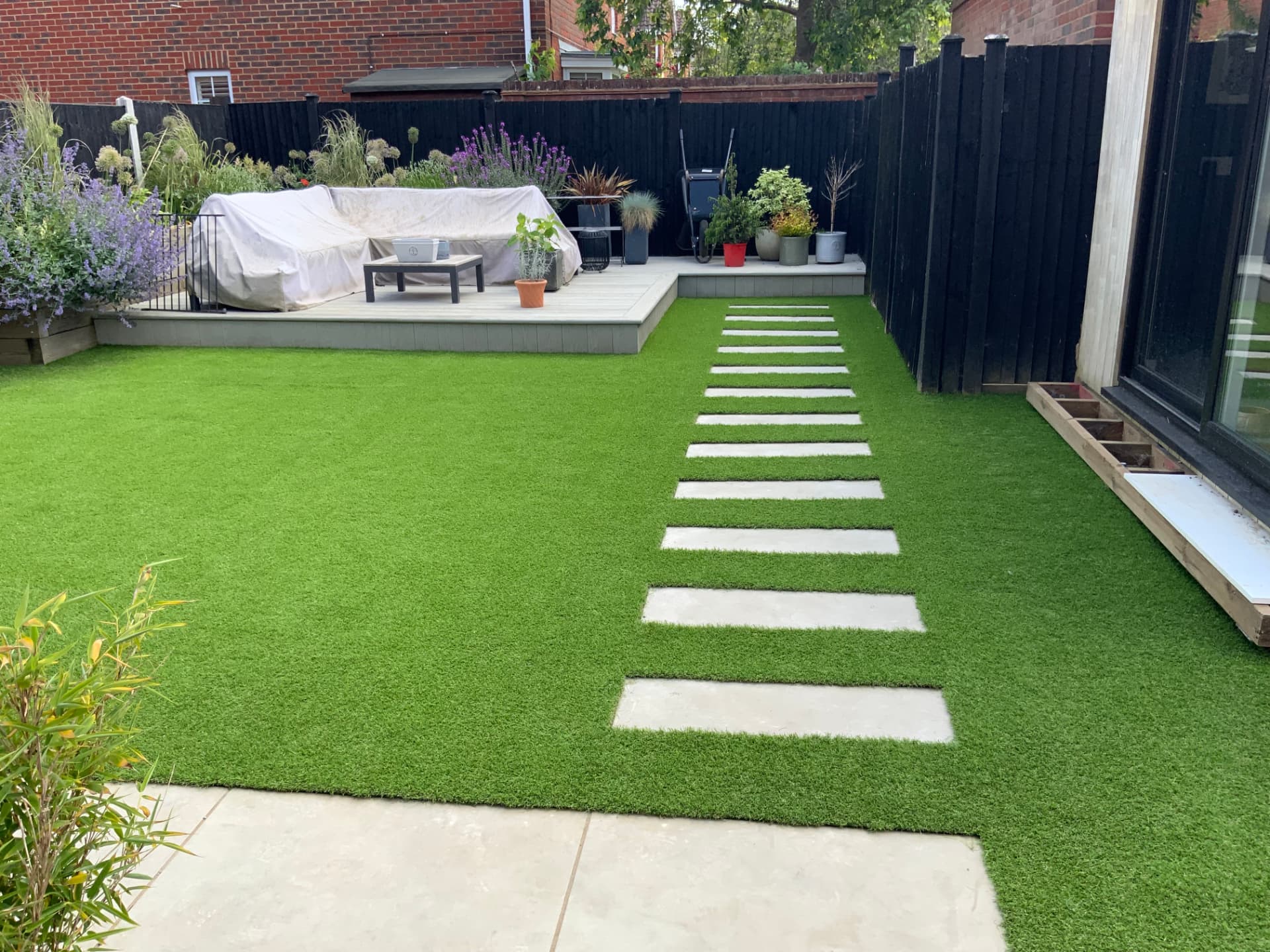 Stepping stone lawn